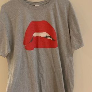 T shirt cute lips
